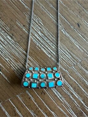 Sterling 925 silver and turquoise necklace/small horseshoe stud earrings set